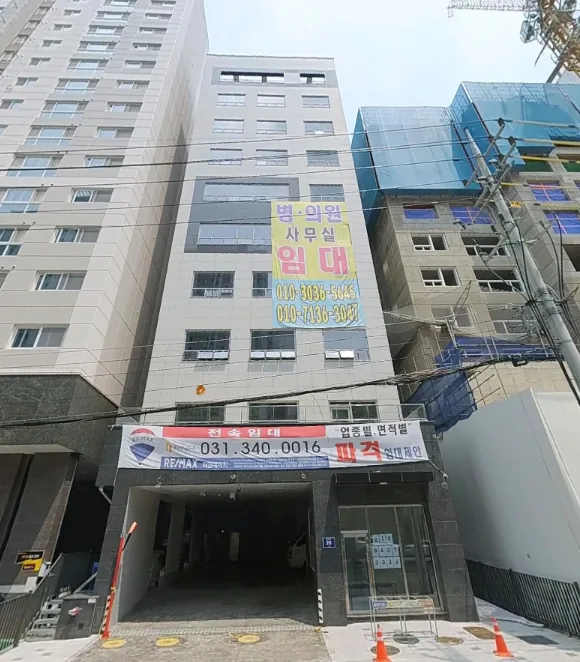 경기 안양시 호계동 972-4 정면 전경 – 20m 대로변에 접한 지상 10층 신축 빌딩