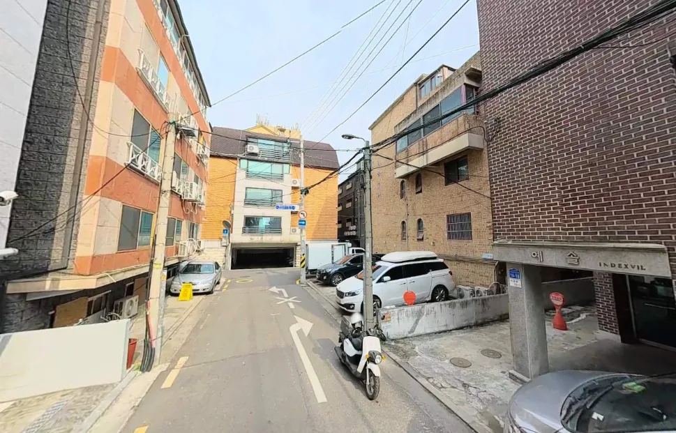 석촌동 18-12 주변 골목 – 다세대·빌라가 밀집한 배후 주거지